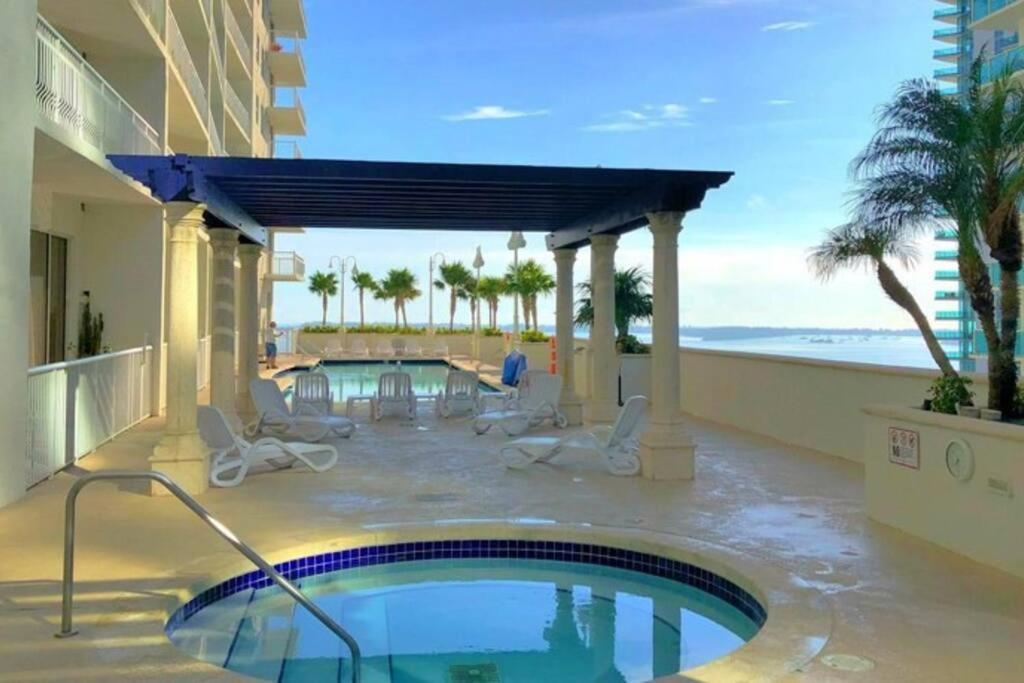 Lovely Condo With City & Ocean Views. Sleep Up To 6 People! Маями Екстериор снимка