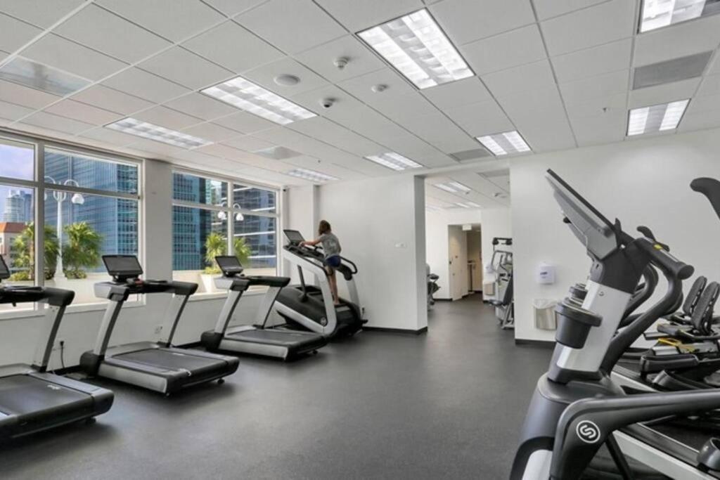 Lovely Condo With City & Ocean Views. Sleep Up To 6 People! Маями Екстериор снимка